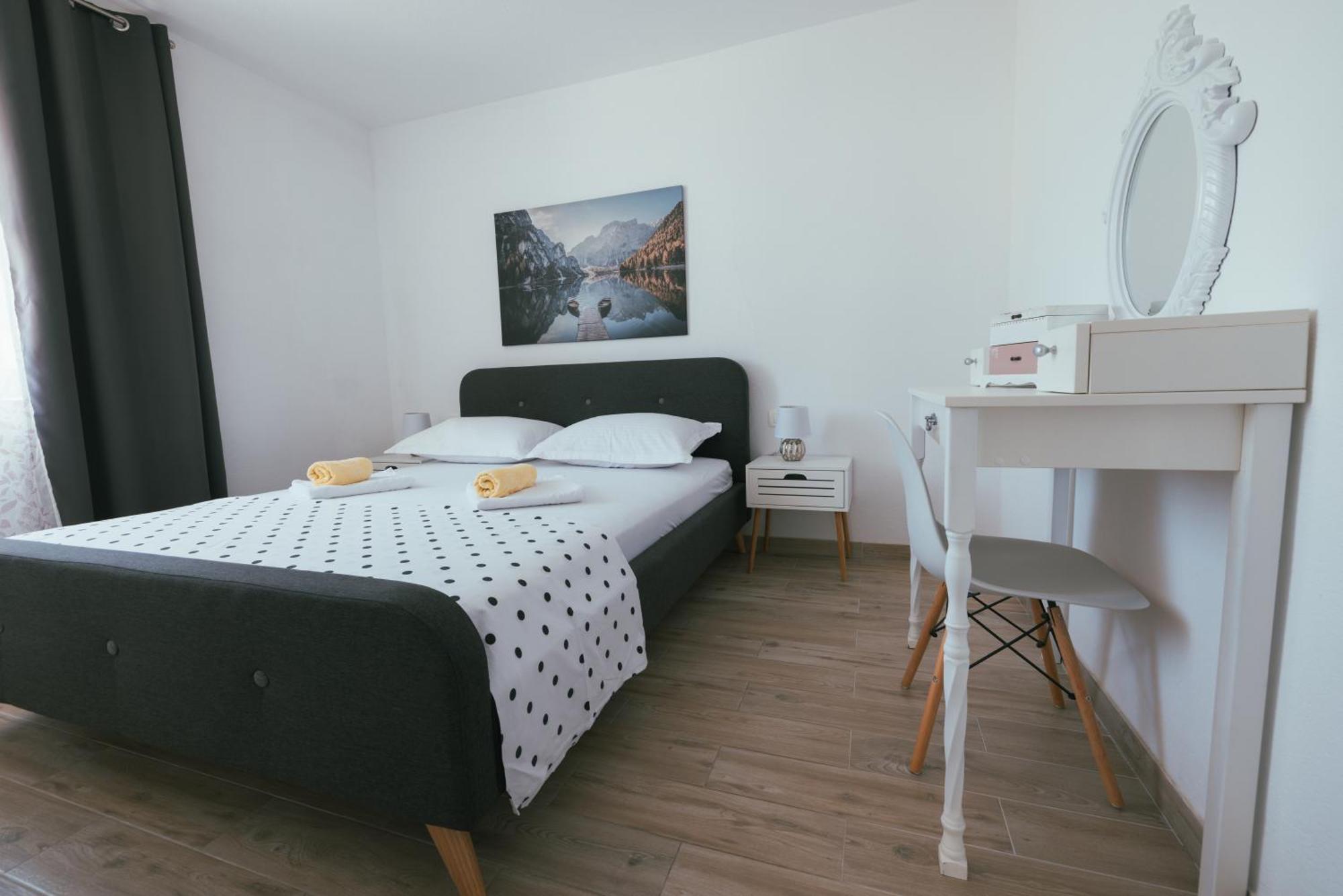 Apartments Marusic Makarska Quarto foto