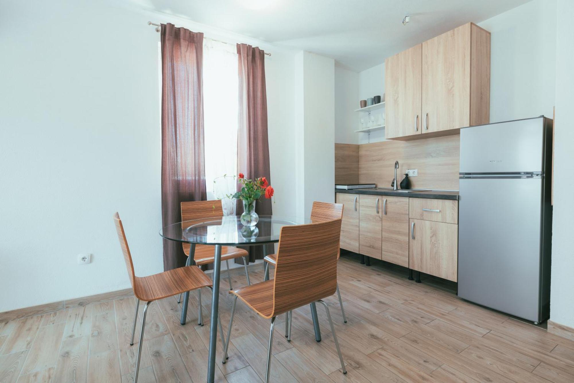 Apartments Marusic Makarska Quarto foto